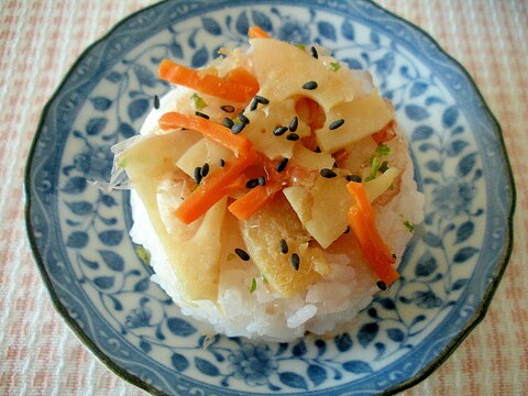 レンコンきんぴらの中華風おにぎり♪